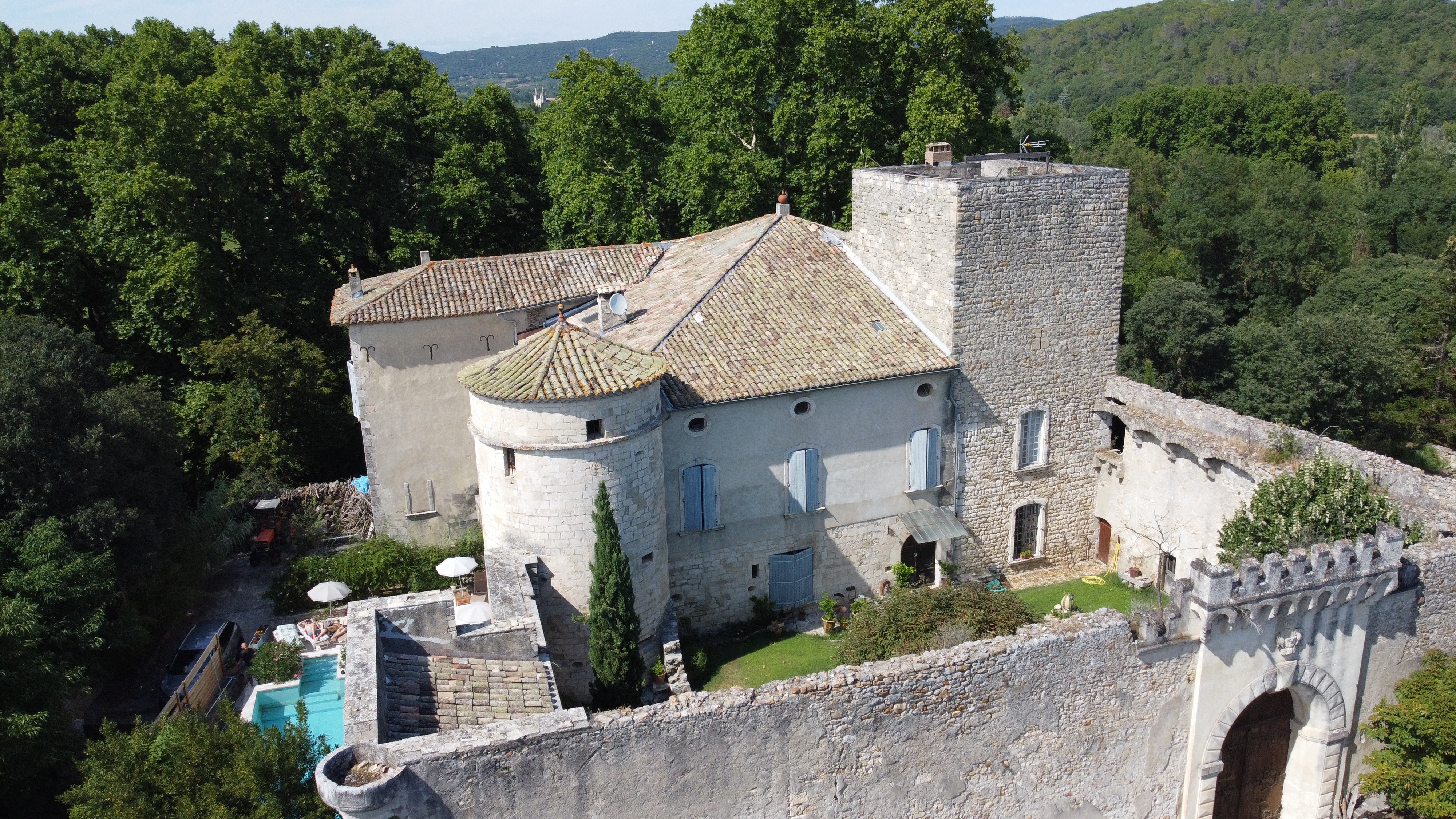Chateau vue aérienne 